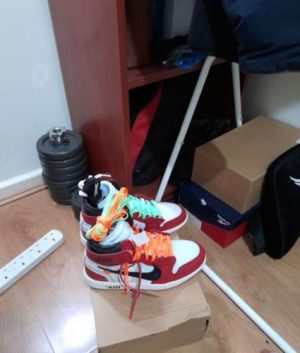 OffWhite x Air Jordan 1 Retro High OG Chicago photo review