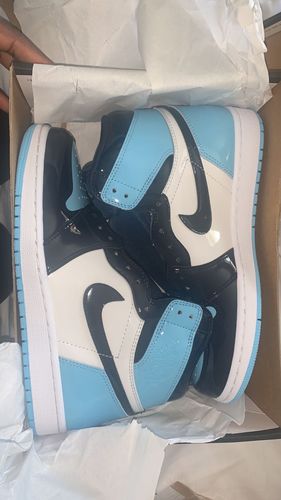 Air Jordan 1 Retro High OG Blue Chill photo review