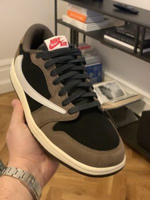 Travis Scott x Air Jordan 1 Low Mocha photo review