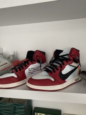 OffWhite x Air Jordan 1 Retro High OG Chicago photo review