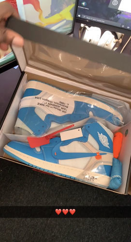 OffWhite x Air Jordan 1 Retro High OG UNC photo review