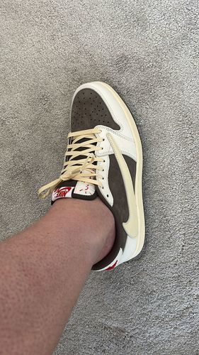 Travis Scott x Air Jordan 1 Low OG Reverse Mocha photo review